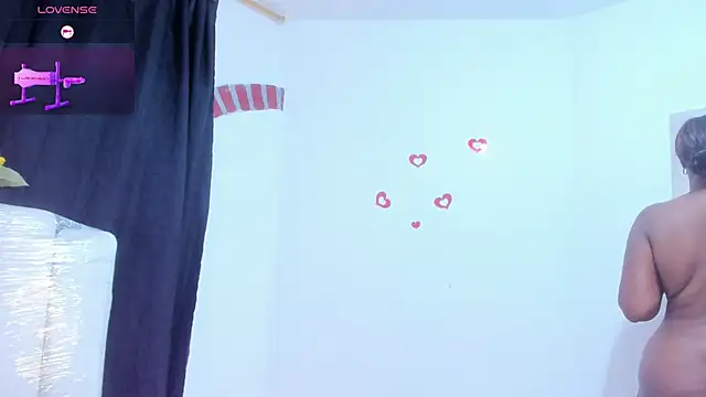 RoxannaBlanche online show from March 17, 2026, 1:03 pm