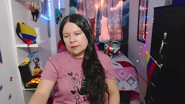 claryssa  online show from July 14, 2026, 10:37 pm