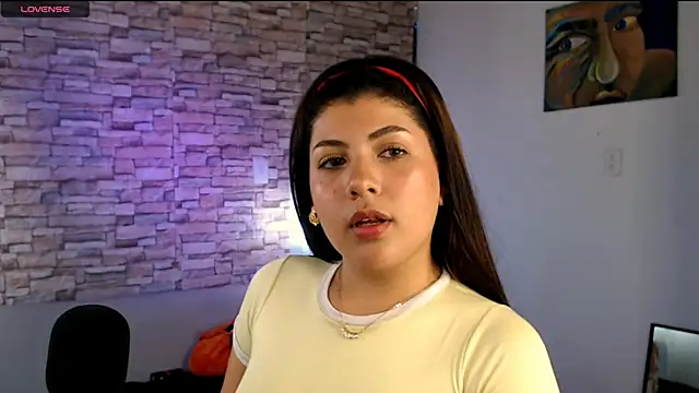 Snapshot of Luci_Amore chatting on December 10, 2024, 9:11 pm Luci Amore online show from December 10, 2024, 9:11 pm