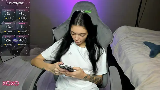 Snapshot of Mariella_Adamss chatting on December 3, 2025, 1:09 pm Mariella Adamss online show from December 3, 2025, 1:09 pm