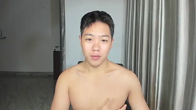 Snapshot of Oliver_Nl chatting on January 13, 2025, 3:34 am Oliver Nl online show from January 13, 2025, 3:34 am