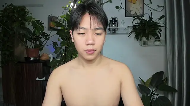 Snapshot of Oliver_Nl chatting on December 5, 2025, 4:21 am Oliver Nl online show from December 5, 2025, 4:21 am