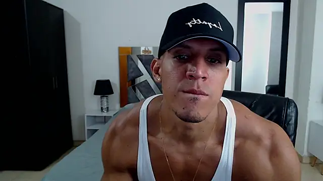 Snapshot of Frank_heaven01 chatting on January 11, 2025, 2:58 pm Frank heaven01 online show from January 11, 2025, 2:58 pm