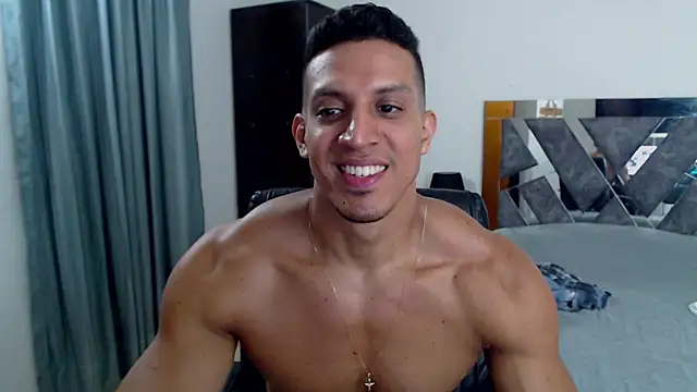 Snapshot of Frank_heaven01 chatting on January 11, 2025, 6:01 pm Frank heaven01 online show from January 11, 2025, 6:01 pm