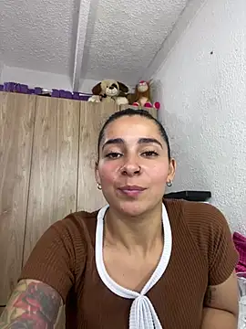 Meganmilk1 online show from January 16, 2026, 4:33 pm