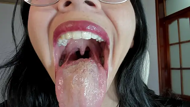 Snapshot of Katty_mouth chatting on December 5, 2024, 8:00 pm Katty mouth online show from December 5, 2024, 8:00 pm