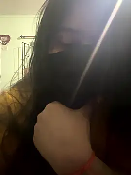 hitlar1026 online show from January 5, 2026, 7:28 pm