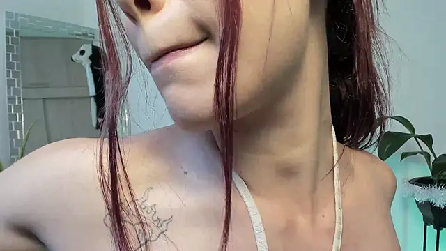 Snapshot of Emperatriiz chatting on January 11, 2025, 6:12 pm Emperatriiz online show from January 11, 2025, 6:12 pm