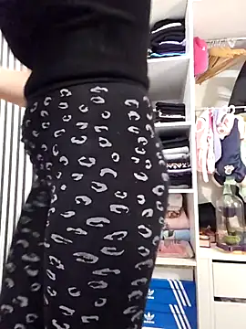 AnaFoxxy online show from November 27, 2025, 8:05 am