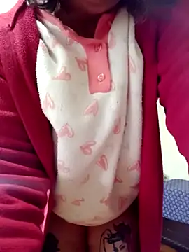 Snapshot of Hotsereia chatting on January 19, 2025, 9:44 am Hotsereia online show from January 19, 2025, 9:44 am