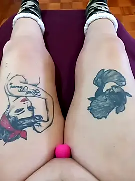 Snapshot of Hotsereia chatting on March 9, 2025, 8:40 am Hotsereia online show from March 9, 2025, 8:40 am