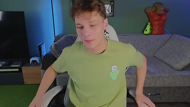 Snapshot of TeddyLiLboy chatting on November 6, 2025, 9:54 am TeddyLiLboy online show from November 6, 2025, 9:54 am