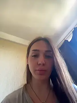 Snapshot of chups_girl chatting on August 8, 2026, 12:18 pm chups girl online show from August 8, 2026, 12:18 pm