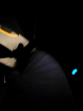 Snapshot of eltoulou chatting on January 11, 2025, 4:36 pm eltoulou online show from January 11, 2025, 4:36 pm