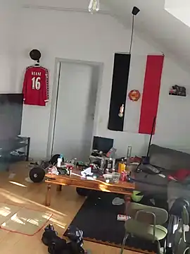 Snapshot of eltoulou chatting on January 15, 2025, 12:47 pm eltoulou online show from January 15, 2025, 12:47 pm