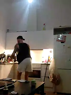 Snapshot of eltoulou chatting on January 25, 2025, 6:57 pm eltoulou online show from January 25, 2025, 6:57 pm