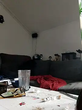 Snapshot of eltoulou chatting on March 11, 2025, 12:39 pm eltoulou online show from March 11, 2025, 12:39 pm