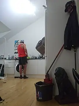 Snapshot of eltoulou chatting on July 24, 2026, 12:14 pm eltoulou online show from July 24, 2026, 12:14 pm