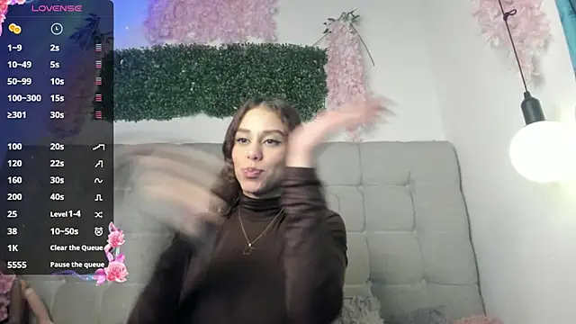 misticasexy online show from February 6, 2025, 3:37 am