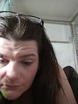 BeckiTooSweet online show from November 7, 2025, 8:20 pm