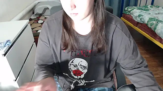 EvaMiron online show from October 23, 2025, 11:53 am