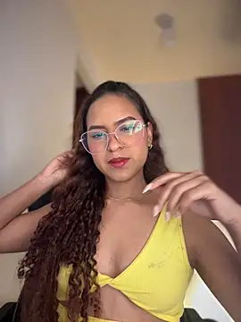 gretta kler1 online show from February 12, 2025, 8:18 pm