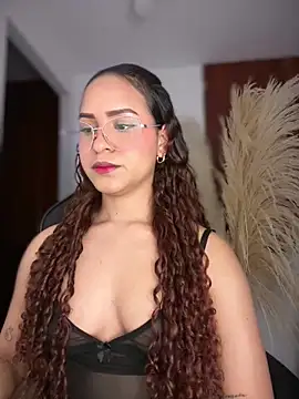 Snapshot of gretta_kler1 chatting on December 17, 2025, 8:59 pm gretta kler1 online show from December 17, 2025, 8:59 pm