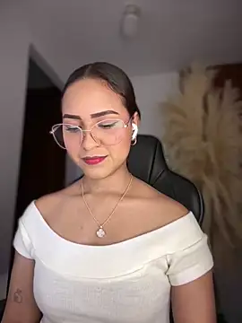 Snapshot of gretta_kler1 chatting on January 6, 2026, 9:39 pm gretta kler1 online show from January 6, 2026, 9:39 pm