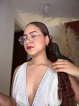 Snapshot of gretta_kler1 chatting on February 11, 2026, 9:53 pm gretta kler1 online show from February 11, 2026, 9:53 pm