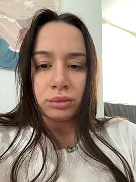 deliaroyal online show from February 10, 2026, 12:31 pm