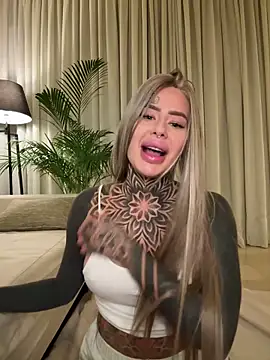 Snapshot of bambixboo chatting on November 13, 2025, 8:30 pm bambixboo online show from November 13, 2025, 8:30 pm