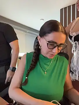 NINIK STYLE online show from April 22, 2026, 9:16 pm