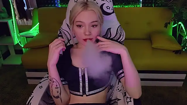 SandraBoyl online show from January 31, 2025, 4:14 am