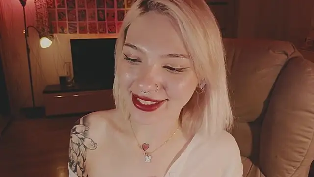 Snapshot of SandraBoyl chatting on July 28, 2026, 8:52 pm SandraBoyl online show from July 28, 2026, 8:52 pm