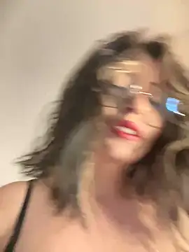 marie2  online show from December 19, 2024, 10:42 pm