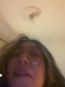 marie2  online show from March 6, 2025, 11:42 pm