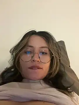 marie2  online show from March 15, 2025, 4:43 pm