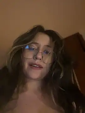 marie2  online show from March 16, 2025, 12:45 am