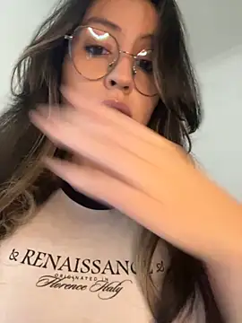 marie2  online show from September 13, 2025, 4:07 pm