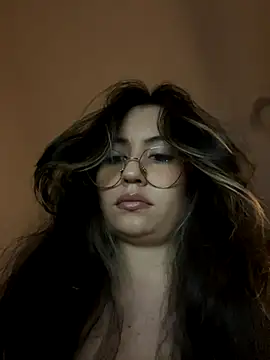 marie2  online show from October 9, 2025, 10:19 pm