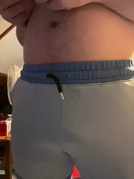 Snapshot of youlo71 chatting on March 1, 2025, 4:44 pm youlo71 online show from March 1, 2025, 4:44 pm