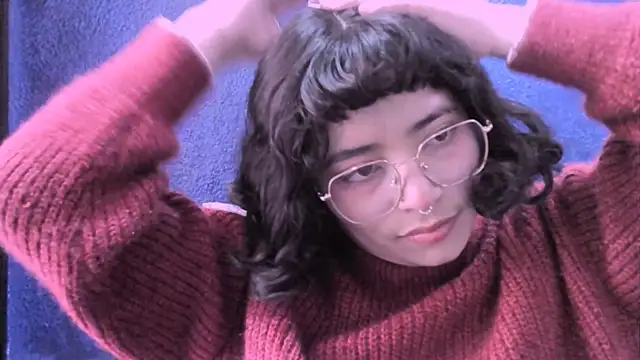 NinaYellow online show from January 11, 2025, 2:36 pm