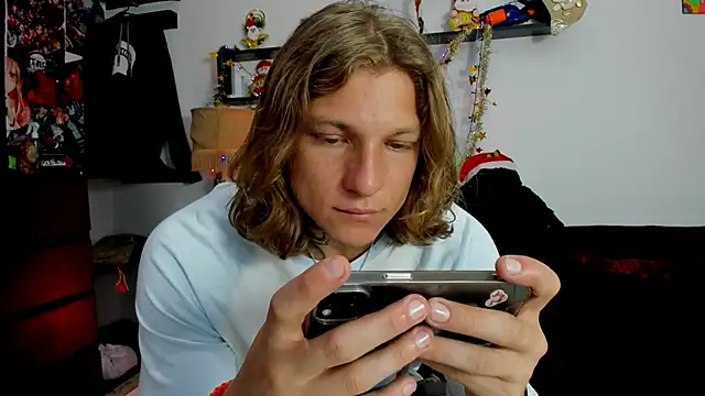 Tom Krakow online show from December 12, 2024, 6:31 pm