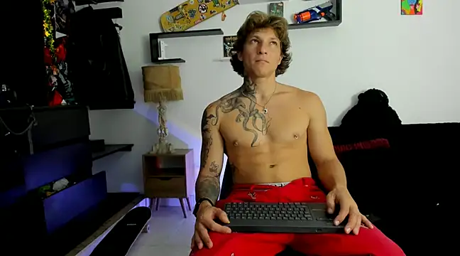 Tom Krakow online show from February 28, 2025, 9:01 pm