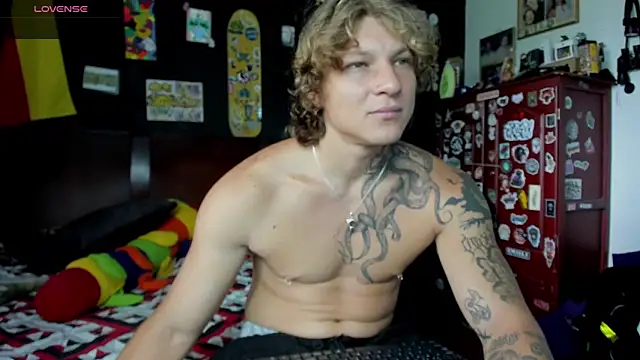 Tom Krakow online show from October 16, 2025, 3:24 pm