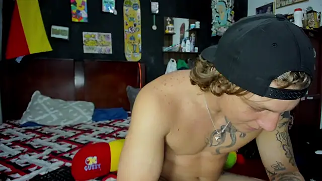 Tom Krakow online show from November 16, 2025, 6:57 pm