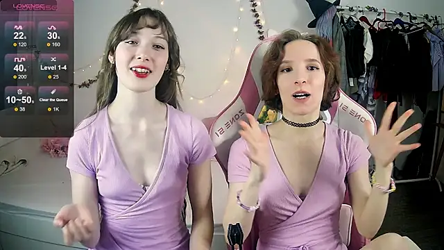 Snapshot of Violet_Veliya chatting on December 16, 2025, 4:56 pm Violet Veliya online show from December 16, 2025, 4:56 pm