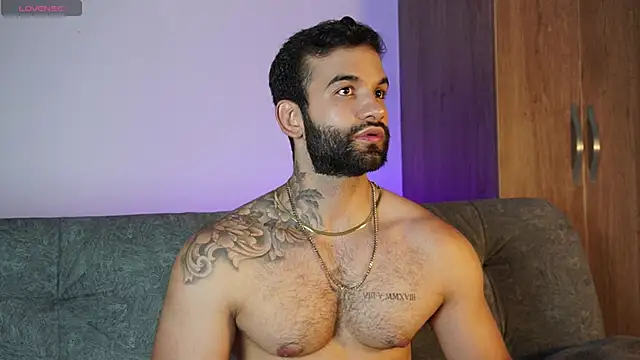 MarkHazze online show from October 29, 2025, 11:06 pm