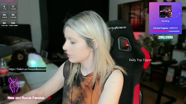 Lisaonthemoon online show from March 9, 2025, 4:22 pm