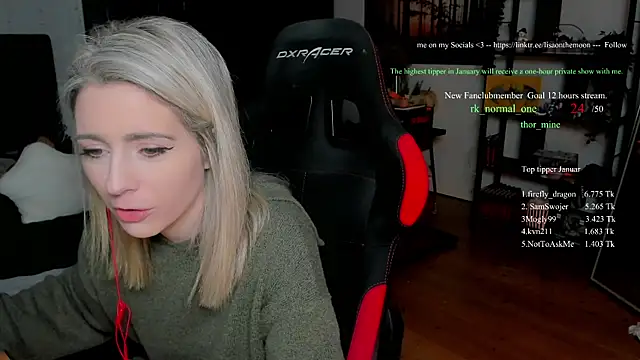 Lisaonthemoon online show from January 18, 2026, 8:56 pm